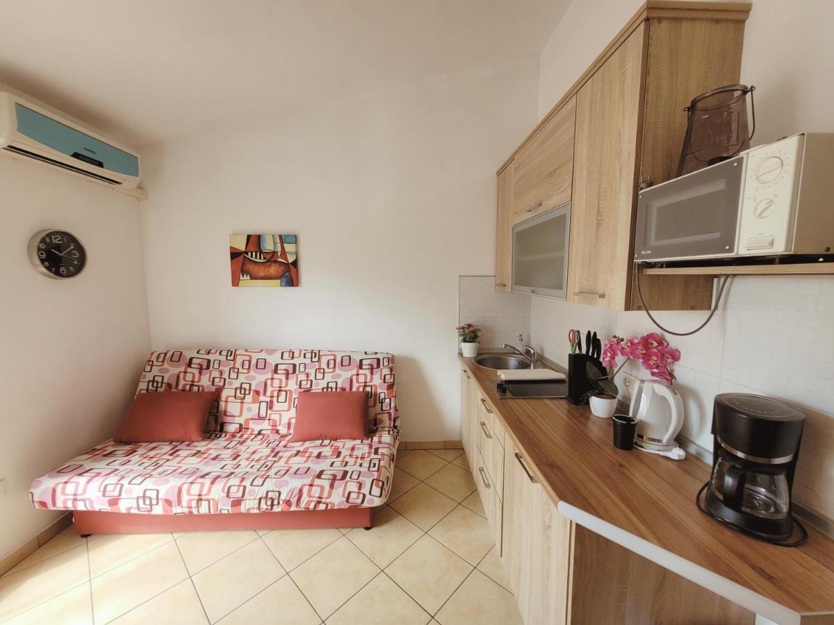 Apartment Jelena Vir Eksteriør billede