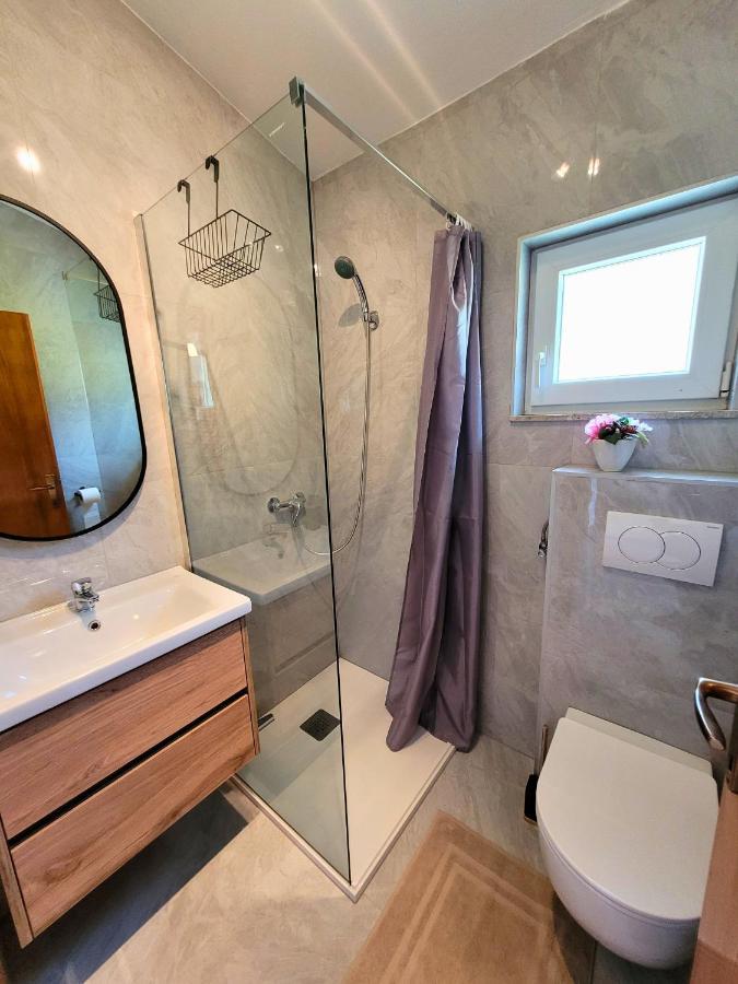 Apartment Jelena Vir Eksteriør billede