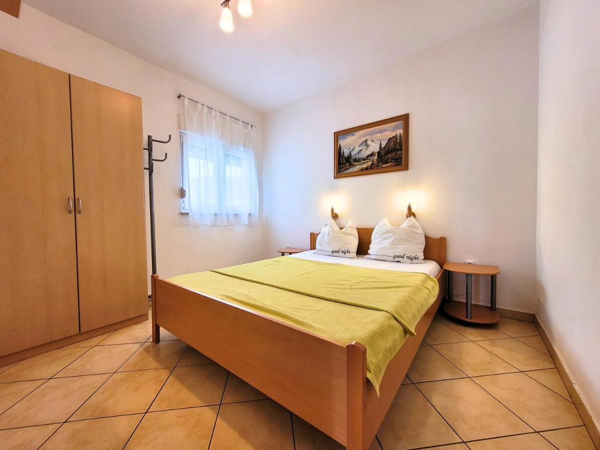 Apartment Jelena Vir Eksteriør billede